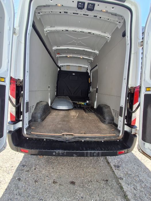 Vând Ford Transit  2020