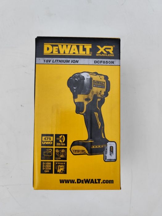 Нов безчетков акумулаторен импактдрайвър Девалт DeWALT DCF850