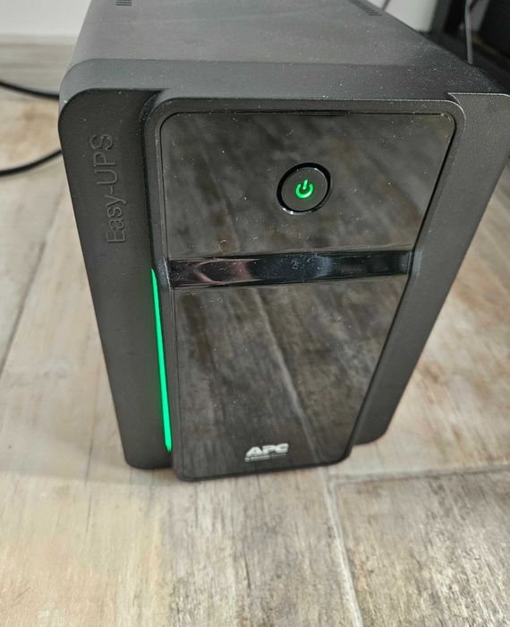 UPS APC BVX1200LI-GR Line interactive, 1200VA, 4 prize Schuko