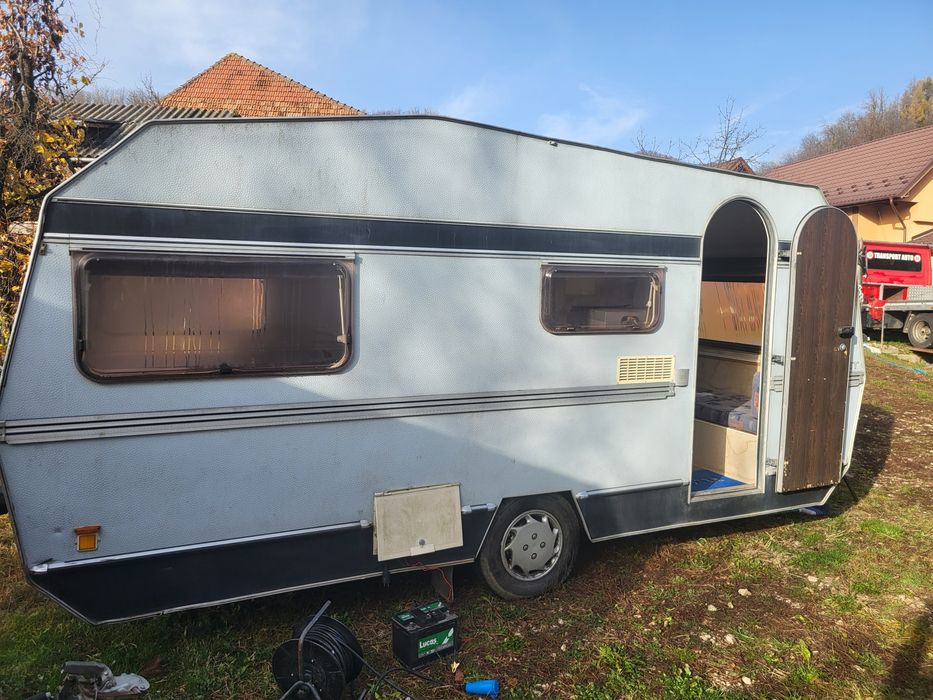 Vând rulota cu acte  Suedia