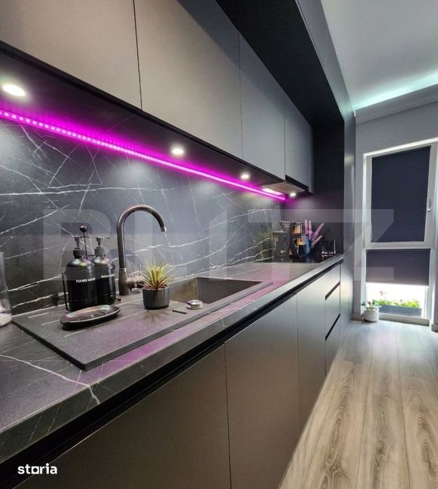 Apartament  3 camere, 70 mp, 2 bai, terasa, garaj, zona Teilor