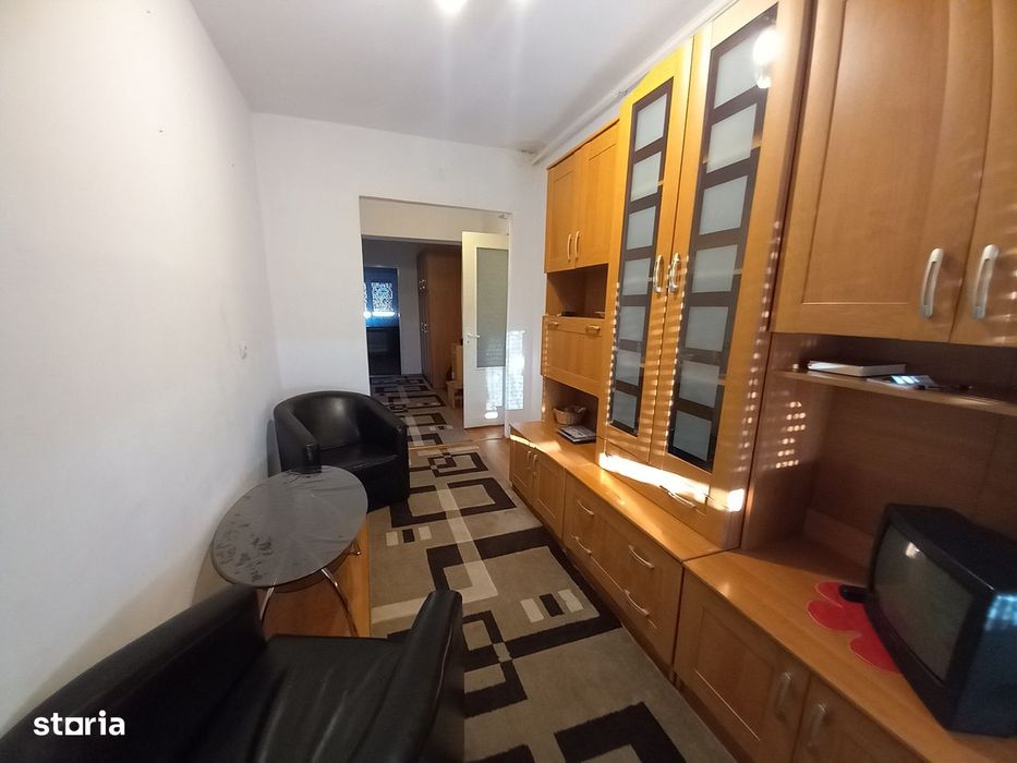 Bd. Traian - Clinica Sante, apartament 3 camere, decomandat!