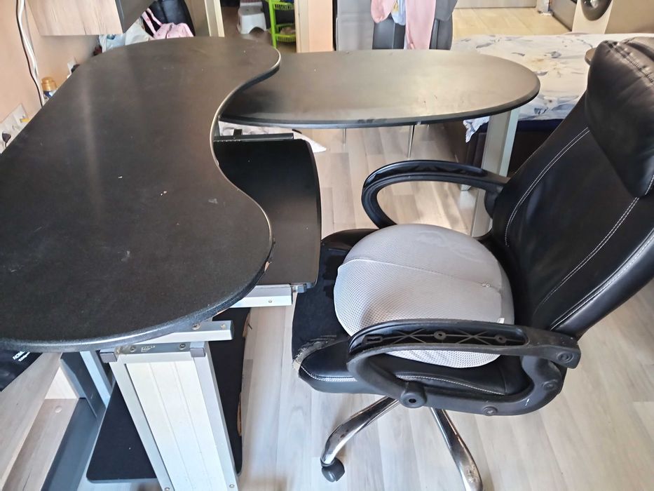 стол със бюро растегателно