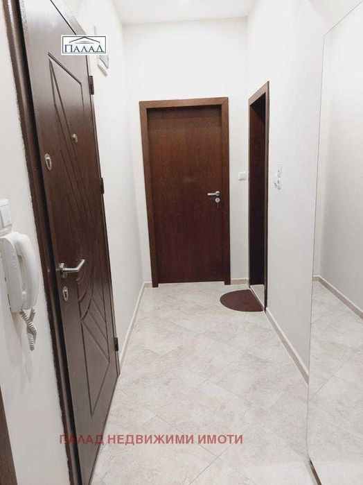 Дава се под наем Тристаен апартамент в Варна, Гръцка махала - 90 кв.м за 850 € - Снимка #10