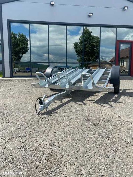 Remorca MOTO/remorca 750 kg/remorca auto/cu 3 locuri L 225/145