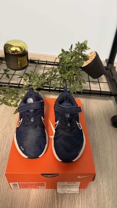 Nike  оригинални детски маратонки- 29.5