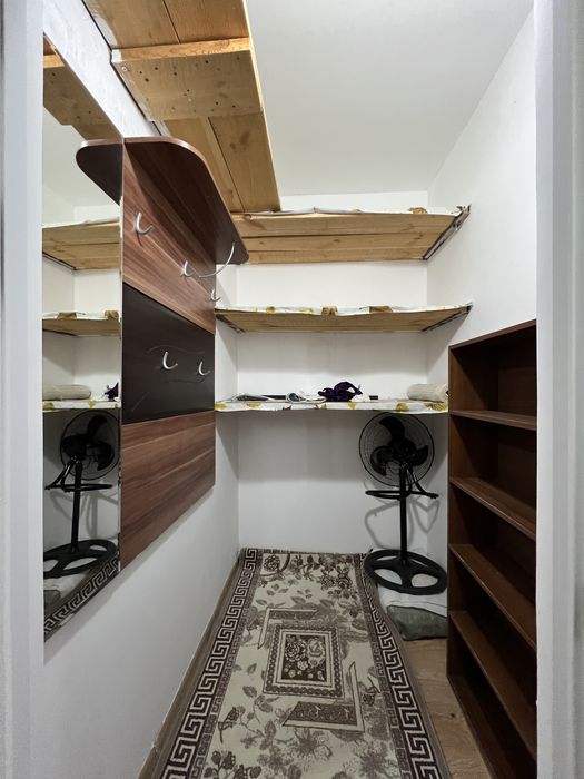 Мкр.Арайдан 3-этаждан 2-комн квартира