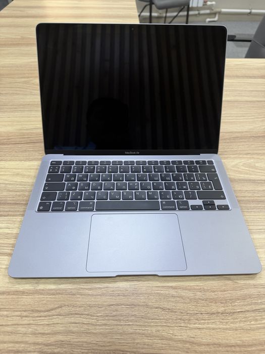 Macbook Air 13, на гарантии