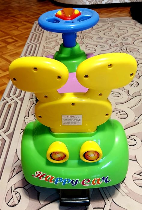 Машинка каталка детская