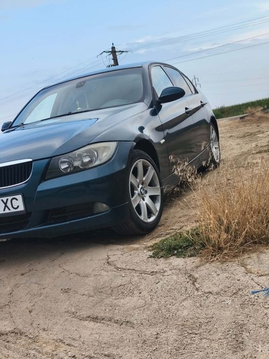 Vând BMW e 90 2008