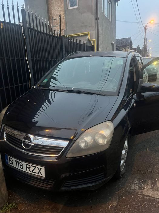 Vând Opel Zafira B 2006