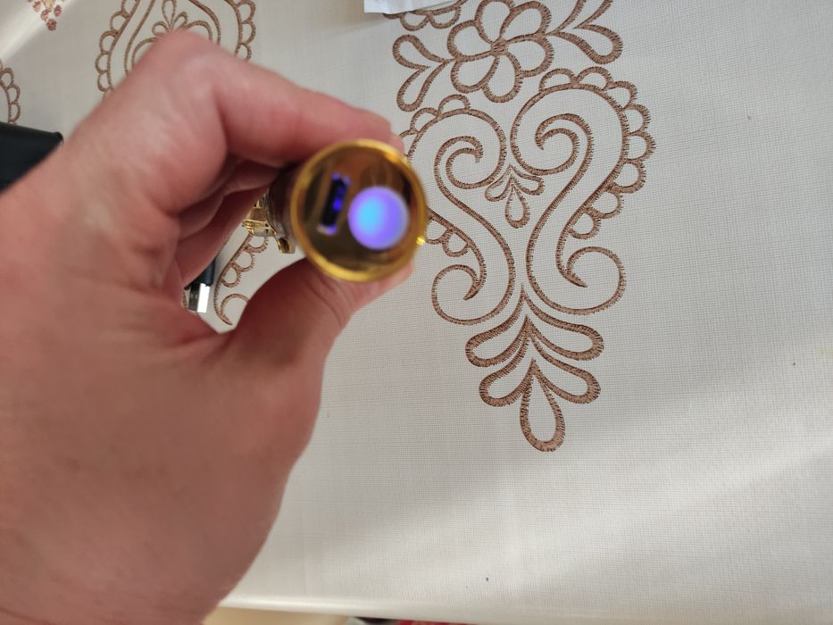 Триммер для моделирования бакенбард, усов, бороды