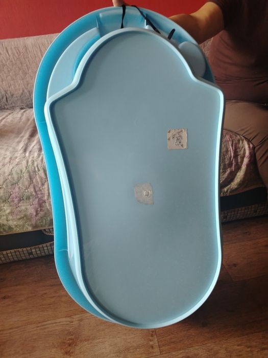 Продам ванночку детскую