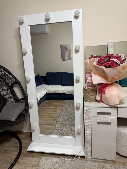 Зеркало напольное