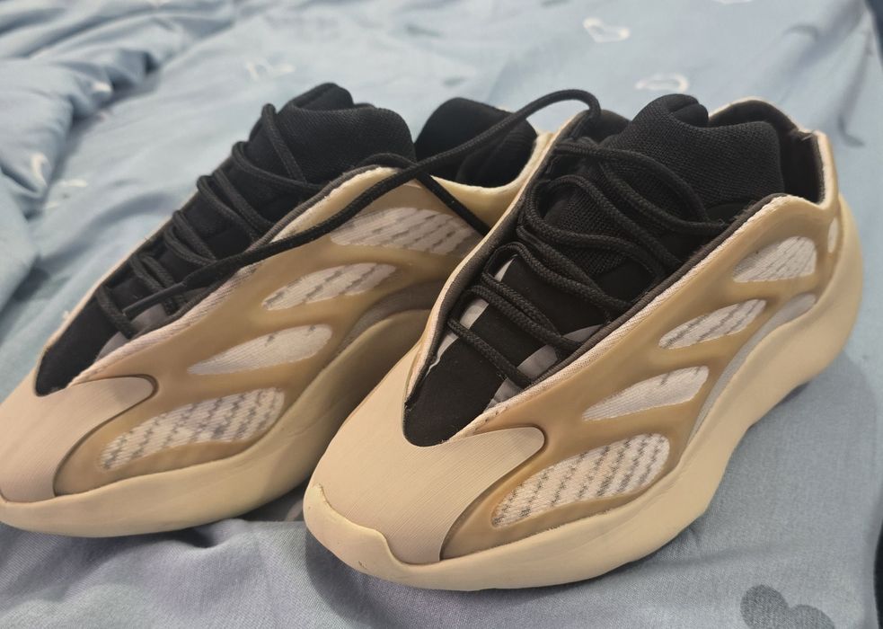 Adidas Yeezy 700 V3 Azael