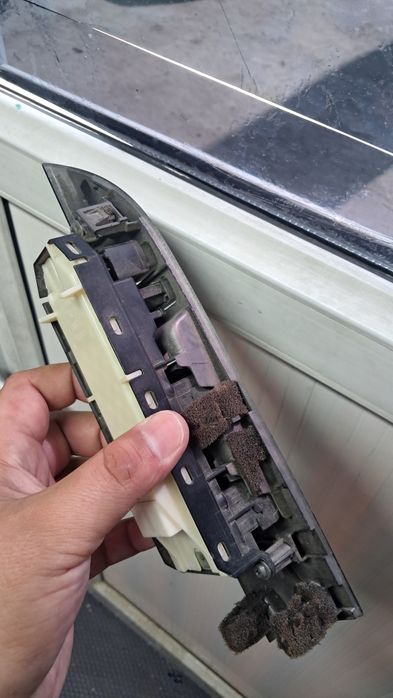 Блок стеклопрдьемника крузак 200