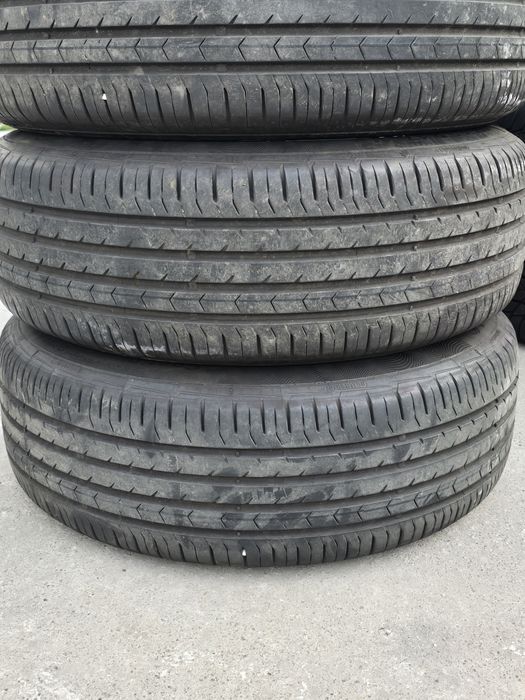 4 Броя 225/60/17 Continental 2x6,8mm 2x6,2mm