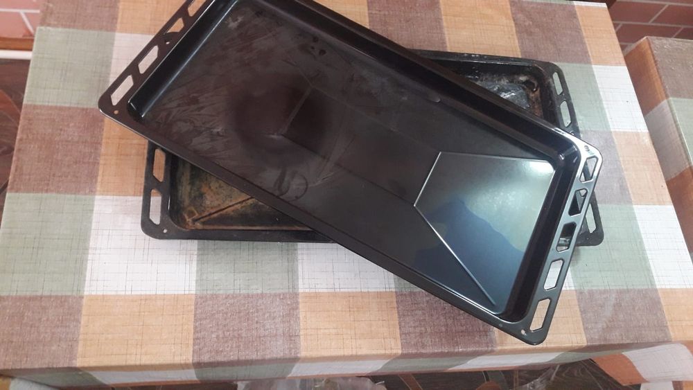 Продам противень 10000тг