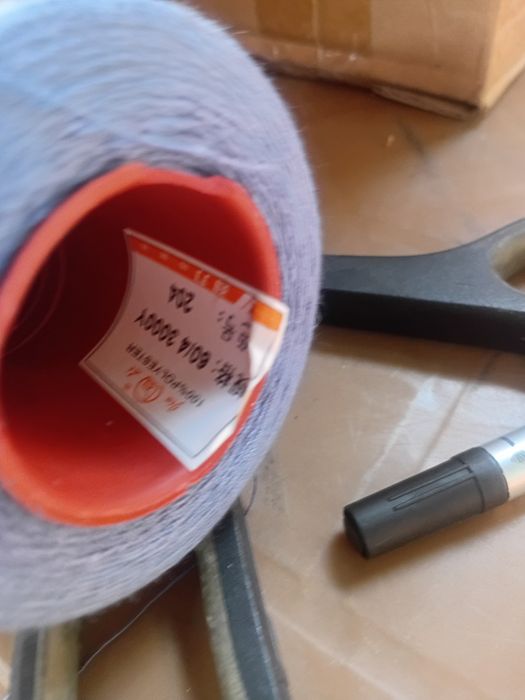 Продам нитки джинсовые