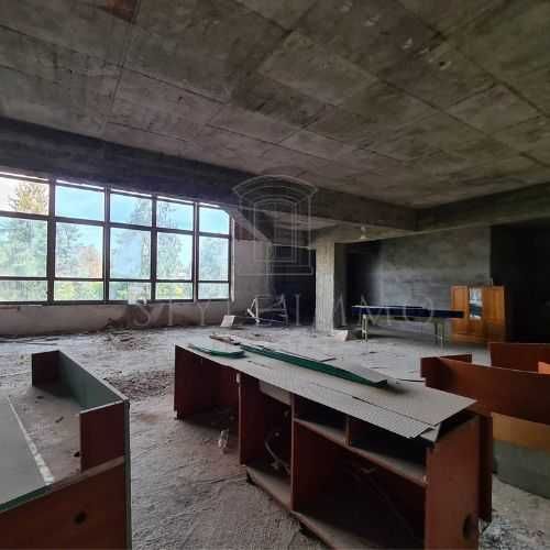 Продава се Магазин в Разград, Център - 550 кв.м за 690 €/кв.м - Снимка #1