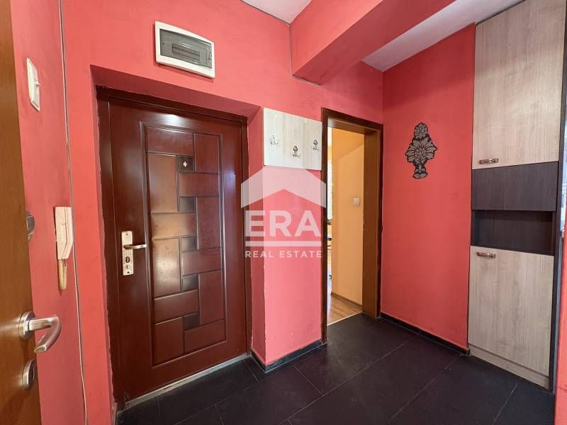Продава се Тристаен апартамент в Варна, Базар Левски - 99 кв.м за 2324 €/кв.м - Снимка #6