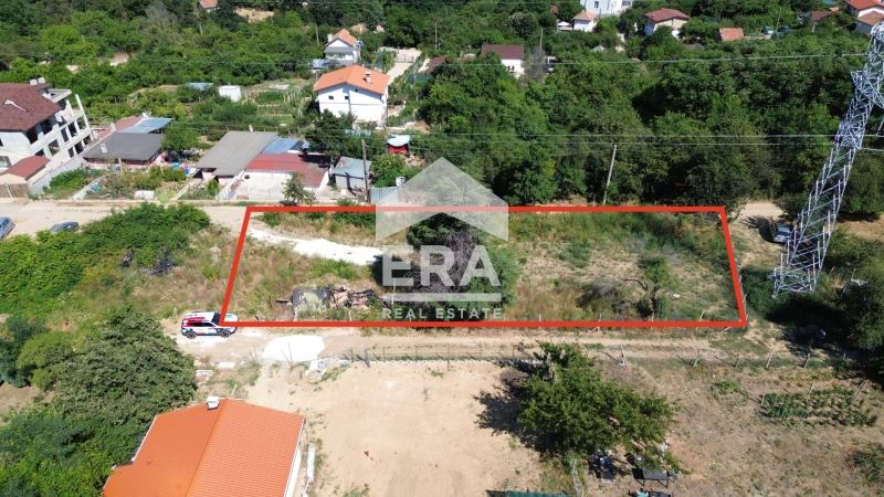 Ексклузивен урегулиран поземлен имот за продажба, с ток и вода, в м-т