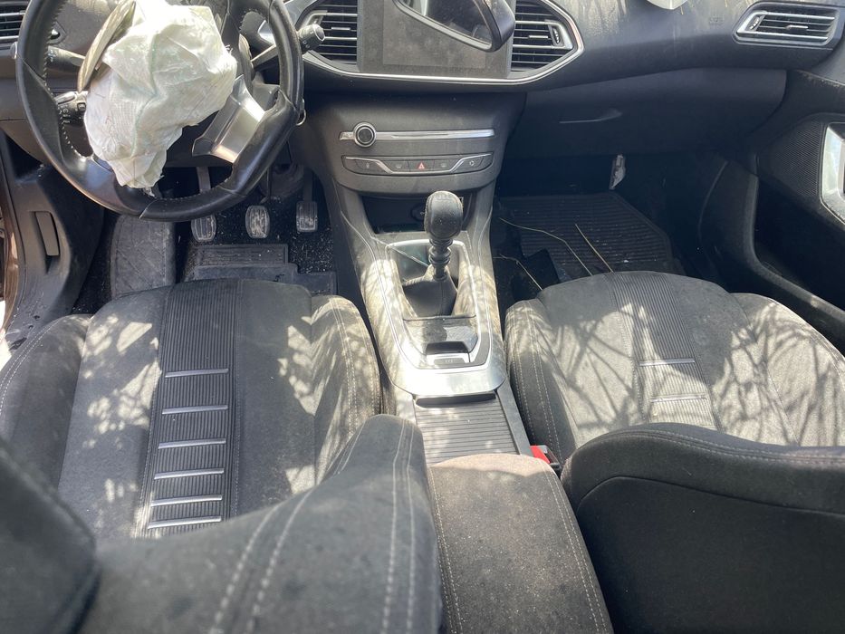 Peugeot 308 (T9), 1.6 BlueHDi, двигател 9HC / 9H05, 115 кс., 6 ск.