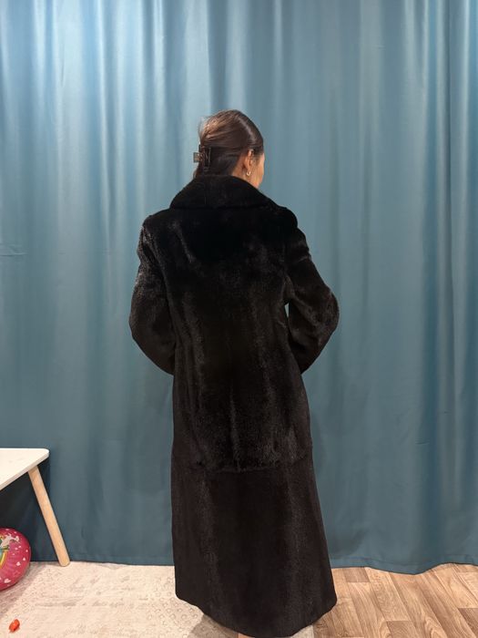 продам норковую шубу