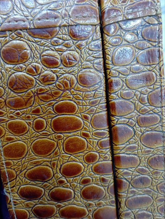 Винтажный дипломат из крокодиловой кожи