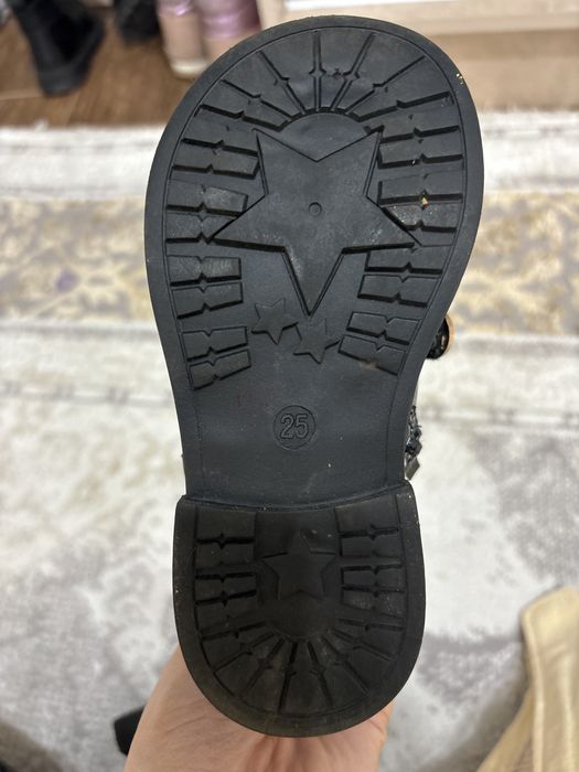 Сапожки на девочку демисезонные