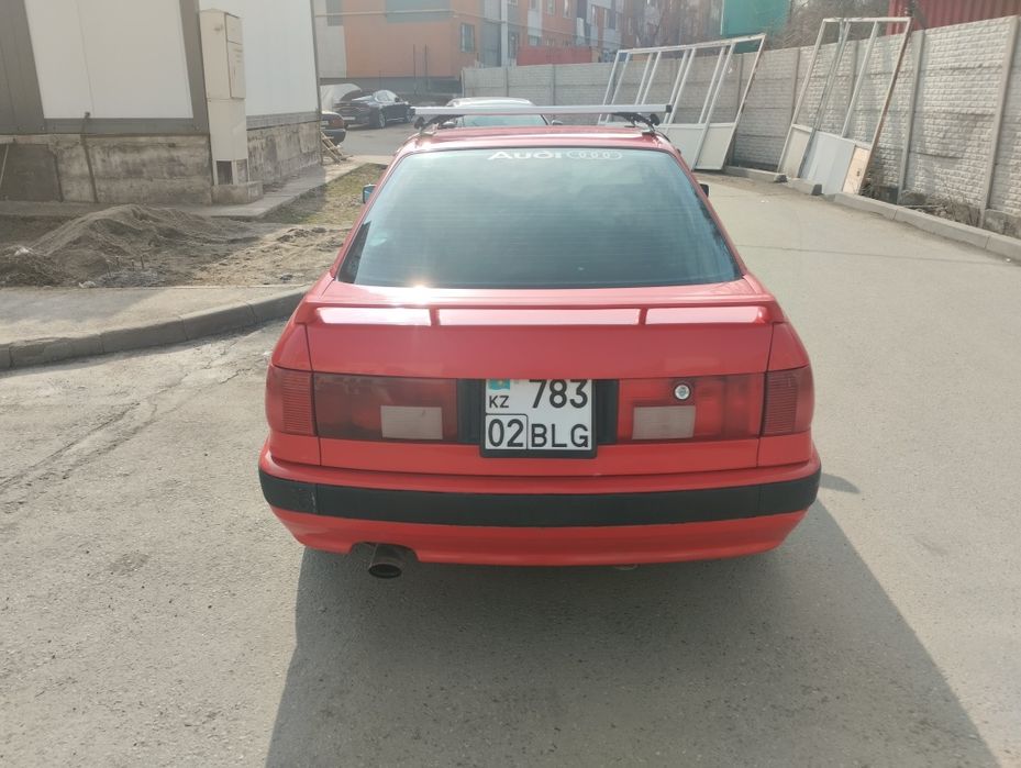 Продам Ауди 80 б4 2 инжектор