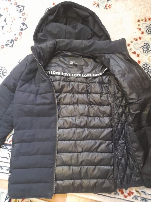 Продам куртку на подростка