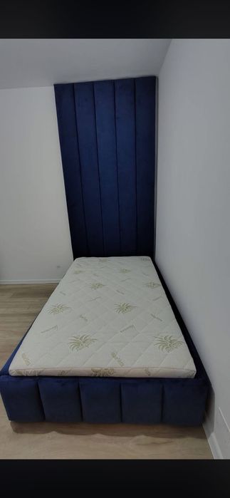 Pat cu tăblie înaltă nou