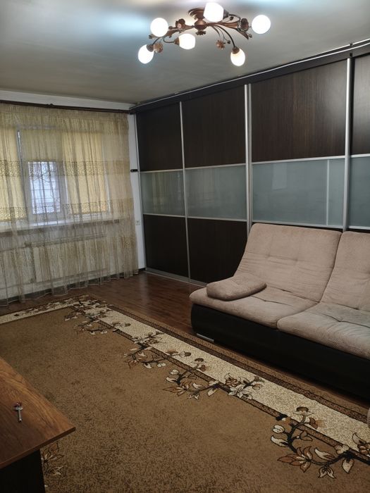 Продам 2-комнатную квартиру