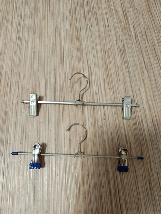 Продам вешалки недорого!!!