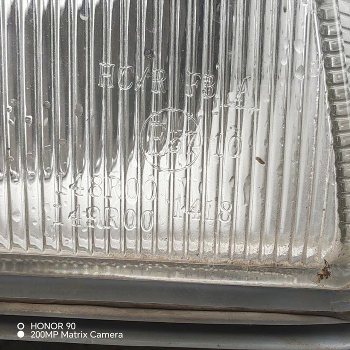 Мерседес 124 ешка фара сатылады