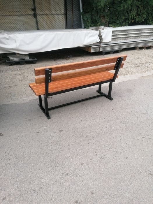 Изработка на градински столове пейки