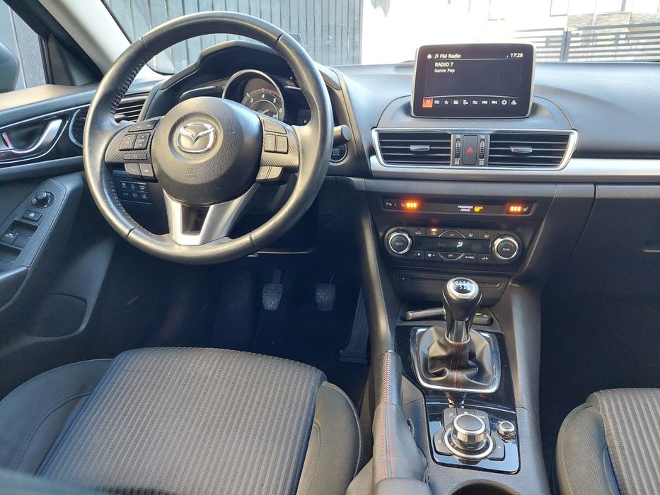 Mazda 3, an 2015. 11, motor 2.2 tdi, euro 6, Bose/ Xenon/Head  up/ Nav