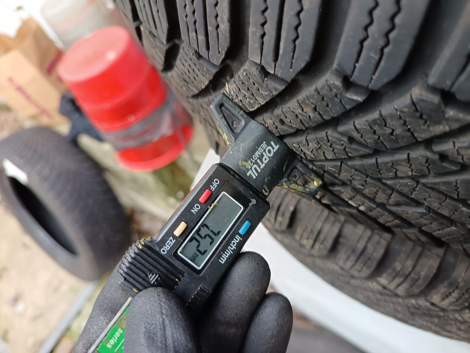 Anvelope MS iarna 195 65 15 continental 2018 7mm