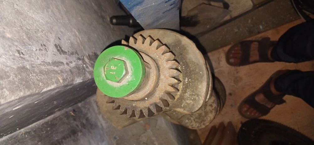 Коленвал JOHN DEERE Джон Дир