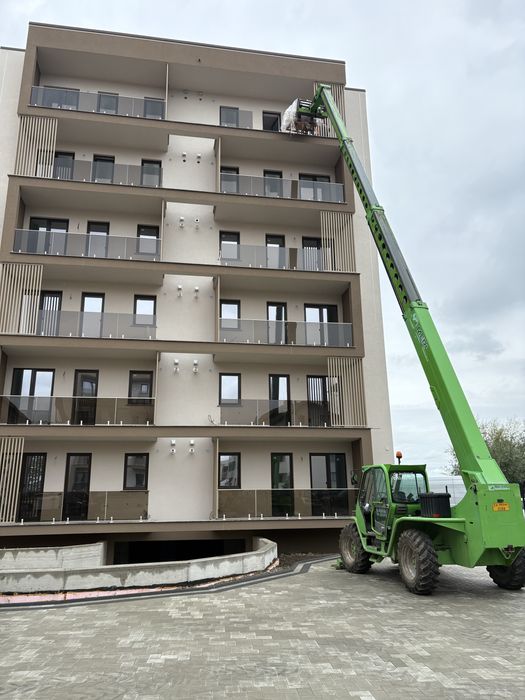 Inchiriere incarcator telescopic merlo/manitou