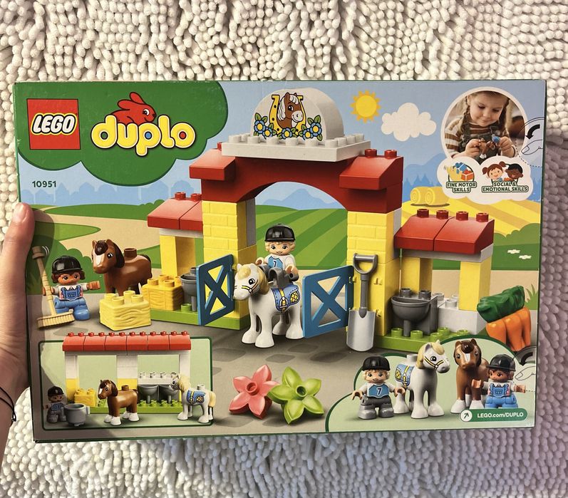 Set Lego Duplo 10951 - fermă caluți