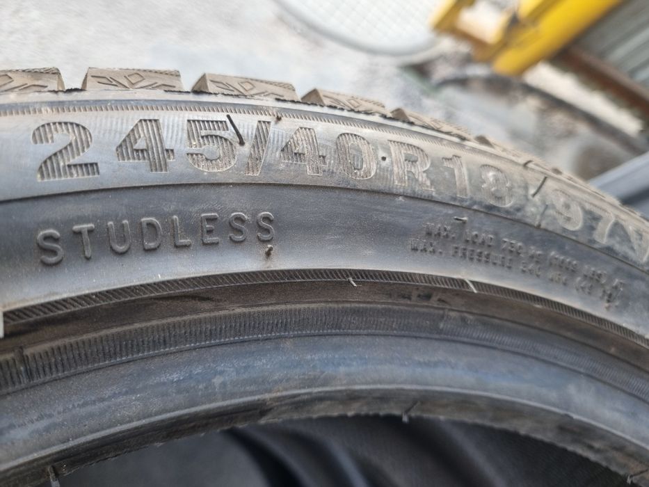 Продам 245 40 R18