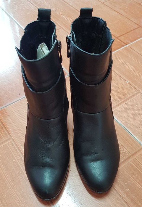 Дамски боти Caprice