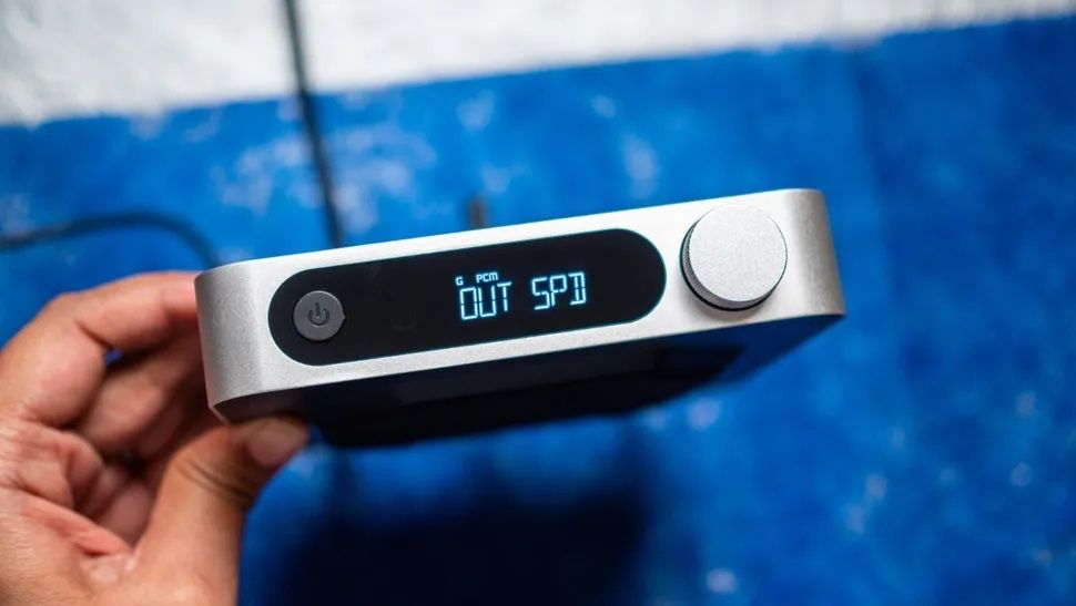 FiiO SR11 Streamer (DLNA, BT & AirPlay2) - impecabil la cutie