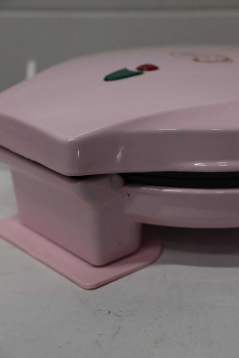 Мини машина за понички Bestron, за 7 малки понички, 700W, лек ДЕФЕКТ