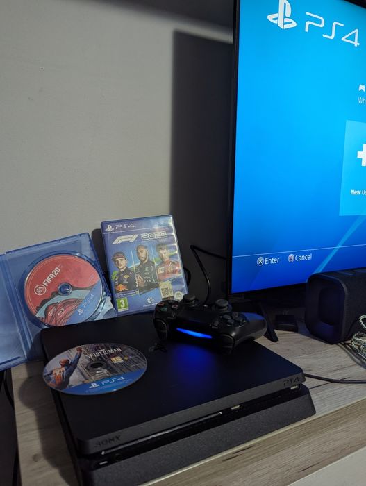 Ps4 slim complet cu jocuri