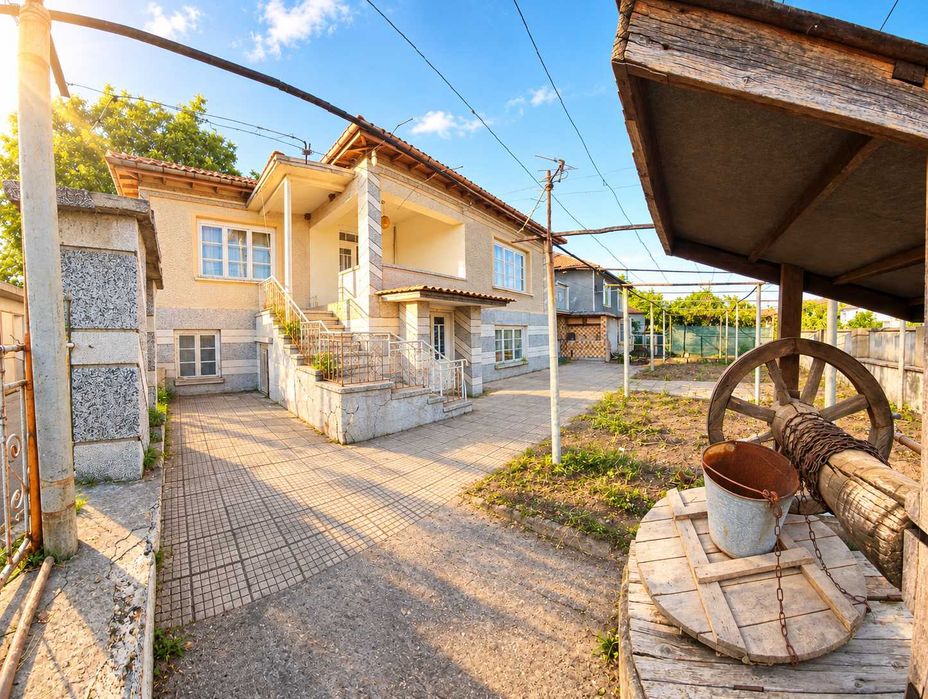 Продава се Къща в с. Партизанин, Област Стара Загора - 250 кв.м за 328 €/кв.м - Снимка #3