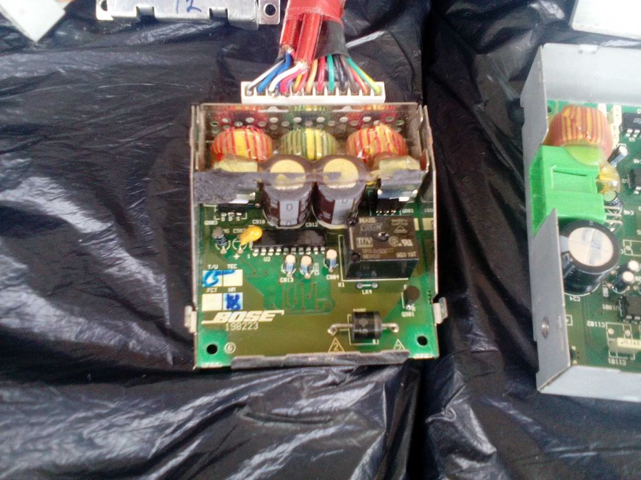 Bose субуфер стъпало и еквалайзер