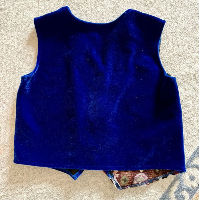 Продам казақша Жилет мальчика